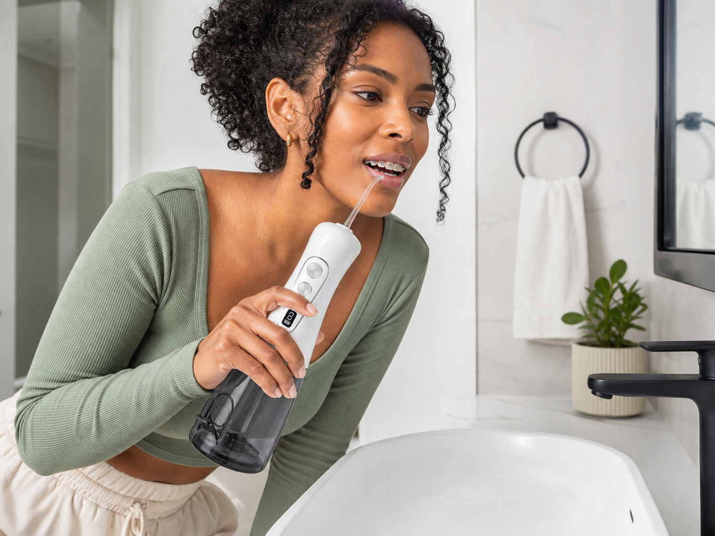 Useful water-flossing guidance without the noise.